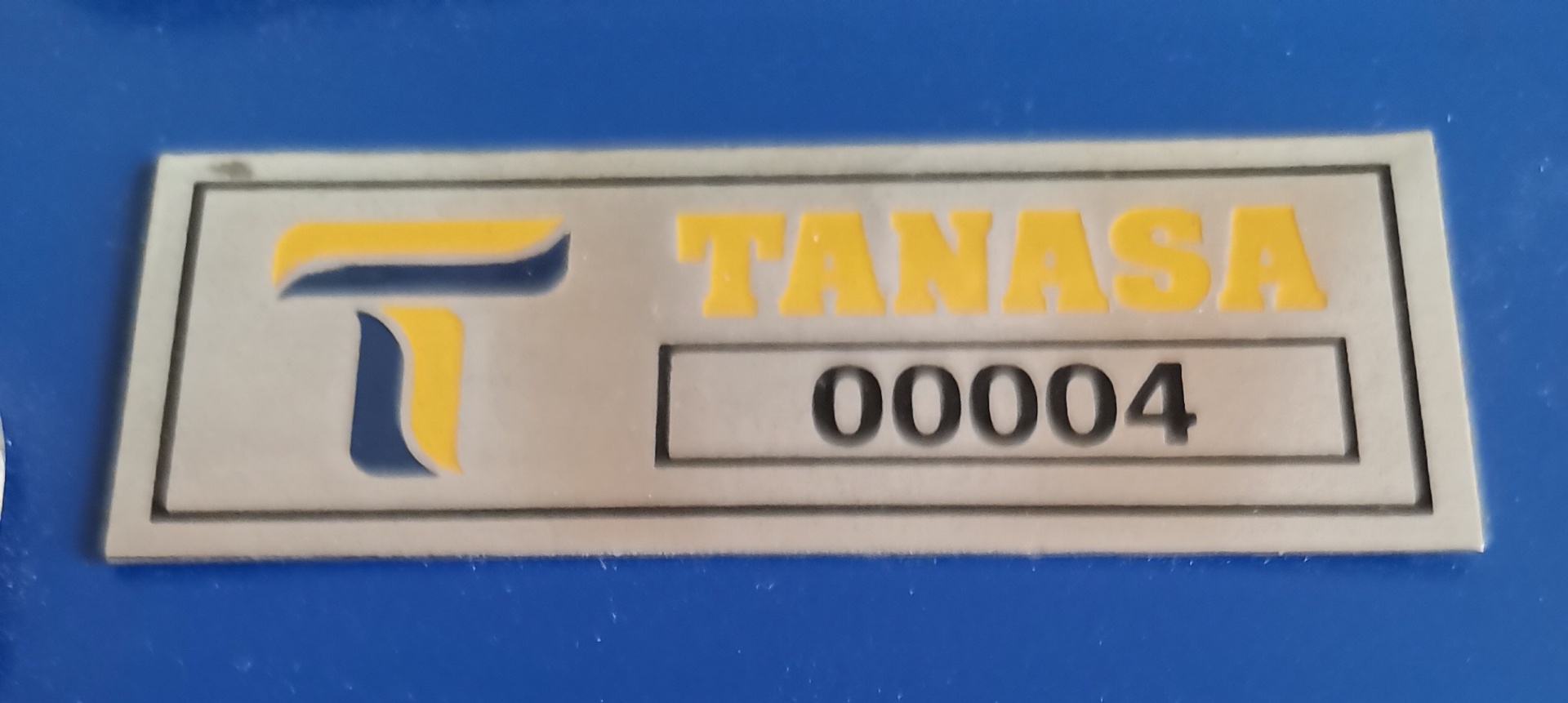 Placa de identificación numerada para Tanasa